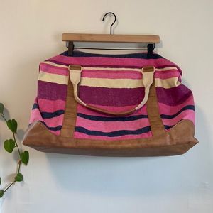 Merona Pink & Purple Striped Large Duffle Overnight Weekender Zipper Bag